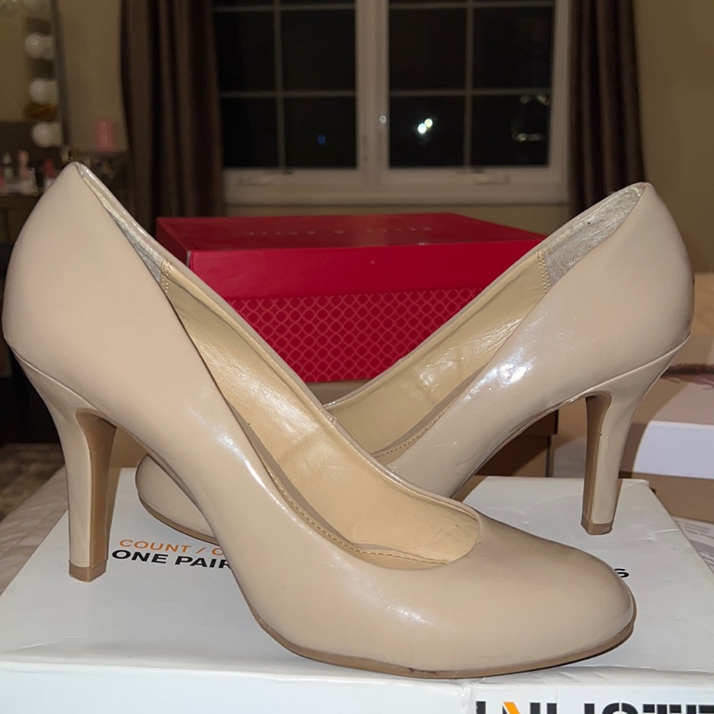 Beige pumps